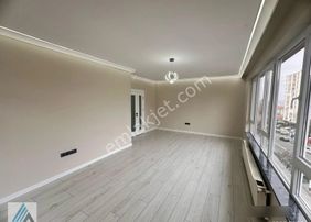 Atanora Vadi'den Hoşdere Cadde Üstü Ofise Uygun Lüks Yapılı 2 Banyolu Boş 3+1