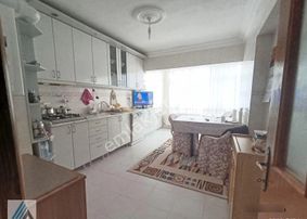 Atanora Vadi'den Dikmen'de Satılık Cadde Yakını 170m2 Daire