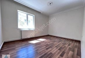 Atanora Vadi'den Öveçlerde Giriş Kat 3 Cepheli Balkonlu Yapılı Kombili 2+1