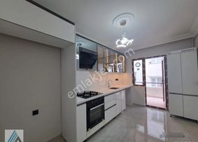 Atanora Vadi'den Dikmende Cadde Yakını Yapılı Ara Kat 3 Cephe Boş Acil Satılık 3+1