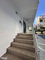 Hurma Fransız Balkonlu Katta Havuzlu Satılık 1+1