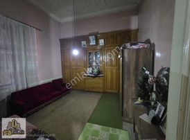 İzmir Tire Sb Emlak Ofisinden Merkezde Tarihi Konak