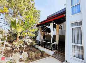 Kemer Çamyuva Özel Plajlı Satılık 2+1 Lüks Villa |havuzlu Sitede