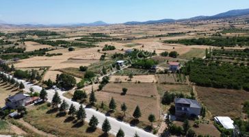 Korkuteli Yeltende Satılık Yol Kenarı 2 Adet İmarlı Parsel