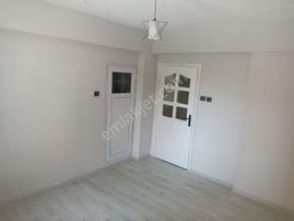 Uydukent Emlaktan Satılık Daire/ Mareşal Fevzi Çakmak Mah.