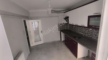 Yılmaz Gayrimenkul Ful Yapılı Geniş 2+1 Ön Cephe Kıralık