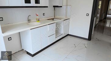 Kiralık Deniz Manzaralı Salon Mutfak Ayrı 3+1 Lüks Daire