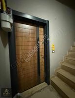 Körfez Tramvay'a 3 Sokak Full Eşyalı Satılık 1+1