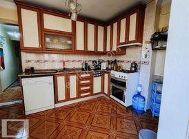 Bornova Osmangazide 2 Katlı Geniş Satılık Müstakil Ev