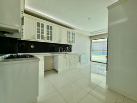 Kalecik Emlak'tan Hastane Yakını Manzaralı Teras Balkon 4+1 Site Dairesi