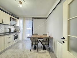 Net"den F.s.m. Caddesi K. Otoparklı Ve Asansörlü Lüks"4+1