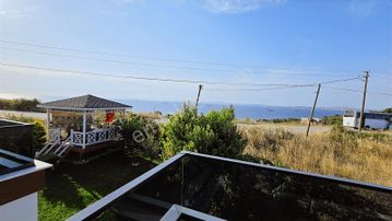 Yalova Çiftlikköy'de Satılık Deniz Ve Doğa Manzaralı Lüks Villa