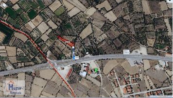 Çay Da Toplu İş Yeri Alanında Çevreyoluna 70m Satılık Tarla..!