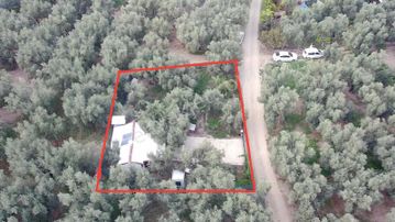 Göle 1 Dk Uzaklıkta Tel-çit Demır Kapılı Yazlık