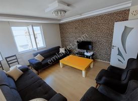 Ünsal Mah Asansörlü Dogalgazlı Havuzlu Sıte İçinde 2+1 Satılık