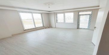 Kepez Hastane Arkasi 300 Metre Mesafe 2+1 Katta Asansorlu Daire