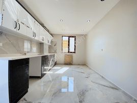 Net'den Bağlarbaşı Mh De Merkezi Lokasyonda 3+1 Arakat Daire