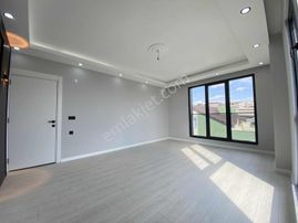 Net'den Bağlarbaşı Mhde Asansörlü Deniz Manzaralı 90m2 2+1 Daire