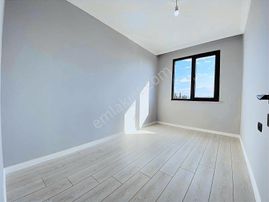 Net'den Bağlarbaşı Mhde Asansörlü Deniz Manzaralı 90m2 2+1 Daire