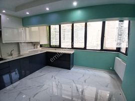 Ender Uysal Gayrimenkulden Foruma Yakın İçi Yenilenmiş 4+1 Kiralık Daire...