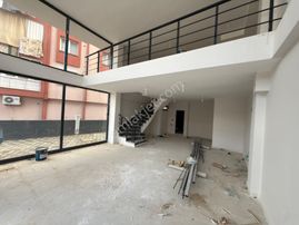 Varsak Karşıyaka'da Cadde Üzeri Asma Katlı Satılık Dükkan
