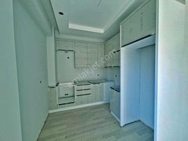 Uytundan Akçay-güre Arası Cemil Temelde Denize 500 Metre 1+1