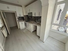 Sincan Mareşal Çakmak Mah.'de Satılık 3+1 Ön Cephe Ara Katta Daire