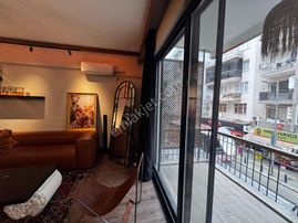 Ata Caddesi Üzerinde Merkezi Konumda Satılık 2+1 Daire