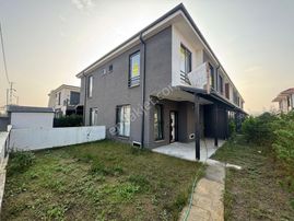 Kocaali De Köşe Parselde, Deniz Manzaralı 80 M² Bahçe Kullanımlı Dubleks!