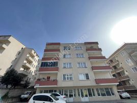 Yamaner'den Dumlupınar'da Ayrı Mutfak Aile Tipi Geniş Daire