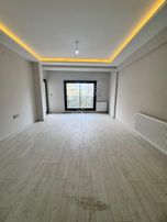 Bornova Kızılay Mahallesinde Site İçi 2+1 Lüks Arakat Asansörlü Otoparklı Satılık