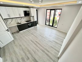 ꧁ay Emlaktan꧂akçay'da Kapalı Otoparklı Çift Asansörlü Köşe Ön Cephe Satılık 2+1 Sıfır Lüks Daire