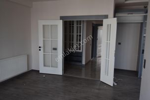 Tece'de Havuzlu 2+1 Kiralık Daire