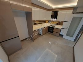 Yenikent Fevzi Çakmak'ta Üst Katta Sıfır 3+1 Harika Daire