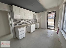 //aktürk Emlak\\ Sıfır Ara Kat Kredi Sorunsuz Kök Tapu 3+1 Daire