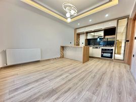 ꧁akçay Ay Emlaktan꧂altınkumda Denize Yürüme Mesafesinde Arakat Sıfır Ultra Lüx Satılık 1+1 Daire