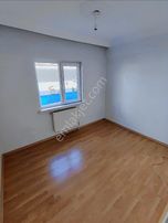 Altın Anahtardan Çiçeklide Ön Cephe 3+1 Katta Bağımsız