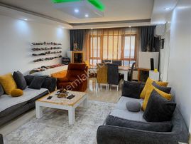 Altın Anahtardan Sonatoryum Cd Yakını Katta Ön Cephe Lüks Yapılı