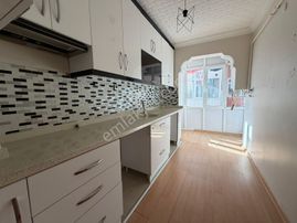 Altın Anahtardan Hastaneler Yakını Orta Katta Güney Fuul Yapılı