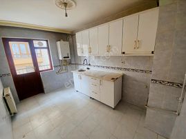 Altın Anahtardan Sakızağacı Cd Bağımsız Katta Yapılı