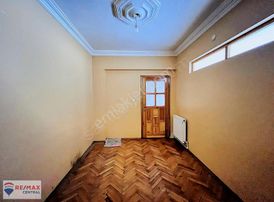 Remax Centralden Akdeğirmende Satılık 3+1