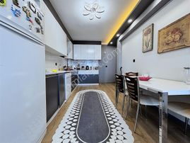 İmir Emlak'tan Ultralüx Sitede G.odalı 13.kat Manzaralı 4+1daire