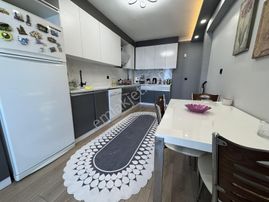 İmir Emlak'tan Ultralüx Sitede G.odalı 13.kat Manzaralı 4+1daire