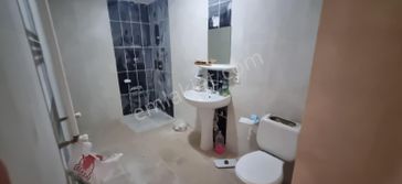 Yeni Mahallede 1+1 Eşyasız Kiralık Sıfır Daire