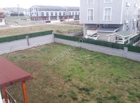 355 M2 Arsa İçinde Müstakil İskanlı 200 M2 Kullanımlı 5+1 Villa