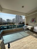 Bağcılar Aram Tigran Caddesin De Satılık 3+1 Havuzlu Daire..