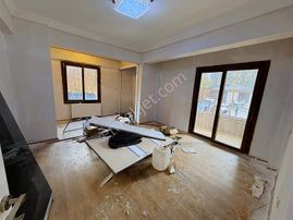 Yaşarsoy Gyodan K.köprü Alibaba Mah Yaşamkent 2 Sitesi 4+1 Daire