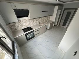 ⭐akçay Ay Emlak'tan⭐altınkum'da Ön Cephe Şık Tasarımlı Lüks Sitede Ara Kat Satılık 2+1 Daire