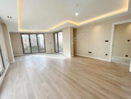 Çengelköyün En İyi Lokasyonunda, Bahçeli, 3+1 Sıfır Daire