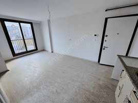 Novuss Gayrimenkul\\sınav Koleji Yakını Ön Cephe Kiralık 1+1